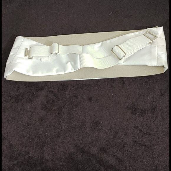 MEN'S FABIAN COUTURE WHITE CUMMERBUND & BOW TIE - Picture 3 of 4